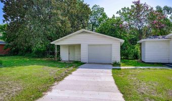 822 Chesnut St, Camden, SC 29020
