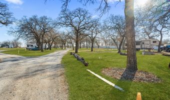 114 Private Road 2387, Alvord, TX 76225