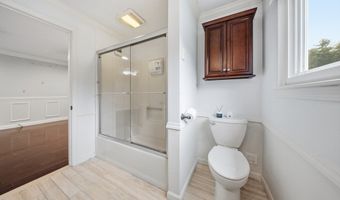 7 Sherborne Cir, Ashland, MA 01721