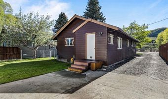 114 N Montana Ave, Absarokee, MT 59001