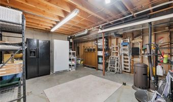 3401 N 154th St, Basehor, KS 66007