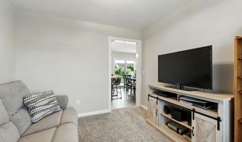 1308 Hideaway Dr, Auburn, IN 46706