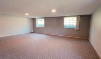 1933 Wilby Rd, Albert Lea, MN 56007