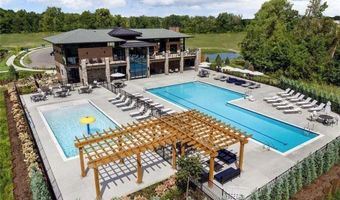 3048 N Spurway Dr, Ann Arbor, MI 48105