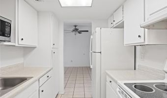 920 LAKE DESTINY Rd F, Altamonte Springs, FL 32714