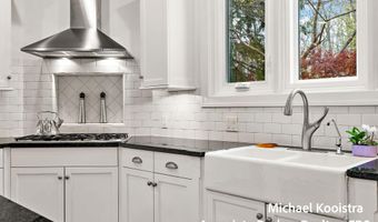 7320 Valhalla Dr SE, Alto, MI 49302