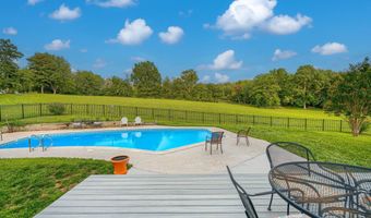 5947 APPLETOWN Rd, Boonsboro, MD 21713