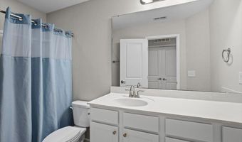 516 Old Mill Village Dr, Apex, NC 27502