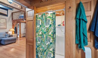 101 Canterbury Shore Dr, Canterbury, NH 03224