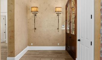 105 Calais Ct, Bossier City, LA 71111