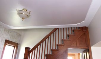 102 E 12th St, Atlantic, IA 50022