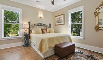 316 Leonhard Ave, Bay St. Louis, MS 39520