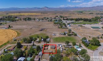 635 Thelma Ave, Arco, ID 83213
