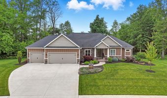 6212 Deer Hollow Rd, Auburn, IN 46706