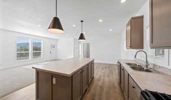 10 Grosh Ave, Dayton, NV 89403