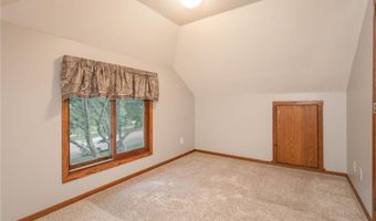 1007 Douglas St, Alexandria, MN 56308