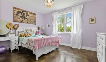 1100 Foxtrap Rd, Axis, AL 36505
