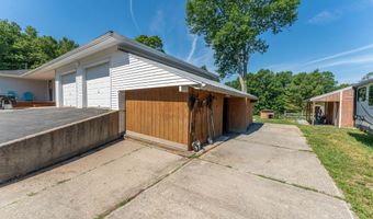 102 Pumpkin Hill Rd, Ashford, CT 06278