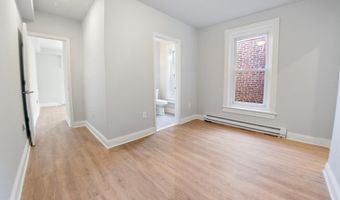 827 LINDEN St W, Allentown, PA 18101