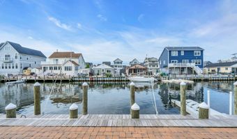 210 Longview Dr, Bayville, NJ 08721