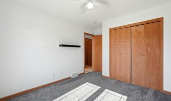 108 Pheasant Ave, Atkins, IA 52206