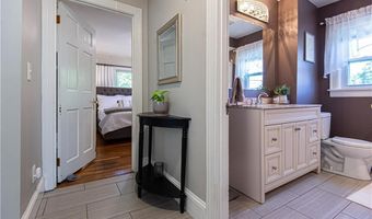 29 OLNEY Ave, North Providence, RI 02911