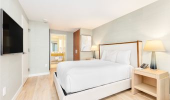 383 Kalaimoku St 3503, Honolulu, HI 96815