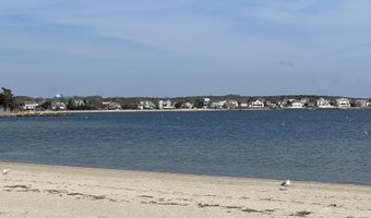733 W Main St G, Barnstable, MA 02630