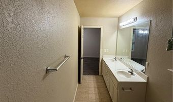 2 Radcliffe Dr, Bella Vista, AR 72714