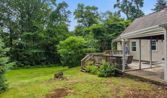 84 Lakeview Ave, Cheshire, CT 06410
