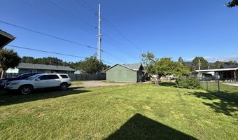 537 ART St, Brookings, OR 97415