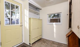 815 Grove St, Adel, IA 50003