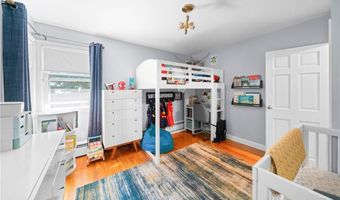 30 Oak Grove Blvd, North Providence, RI 02911