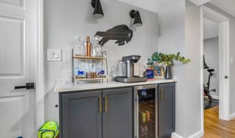 12 Arrowhead Rd, Bellingham, MA 02019
