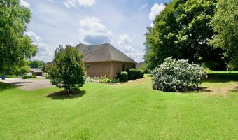 1689 Peppertree Dr, Alcoa, TN 37701