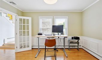 35 Anna Olivo Ct, Narragansett, RI 02882
