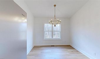 108 Sprucewood Ct, Archdale, NC 27263