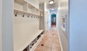82 LAKEPOINTE Cv, Atoka, TN 38004