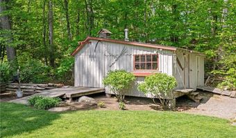 70 High Ridge Dr, Cumberland, RI 02864