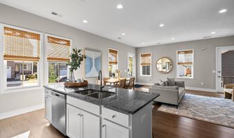 25493 GRASSY MEADOW Dr, Aldie, VA 20105