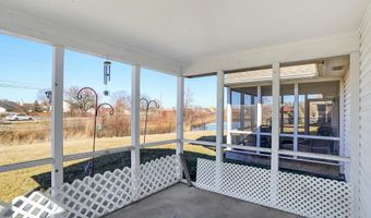 7166 Long Shore Cir, Indianapolis, IN 46217