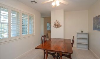 318 Corey Ln 318, Middletown, RI 02842