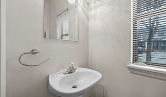 51 S 17th St, Airville, PA 15203