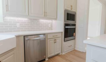 475 Stump Ridge Rd, Brandon, MS 39047