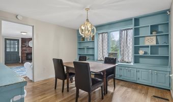 748 Riverside Dr, Augusta, ME 04330