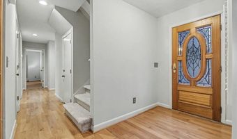 140 Fairway Ridge Dr, Alpharetta, GA 30022