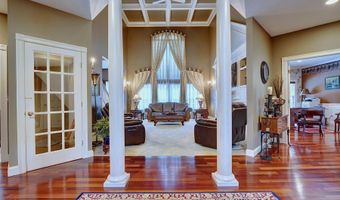 8 Meeting Rock Dr, Atkinson, NH 03811