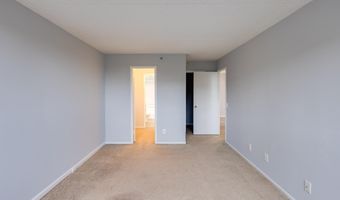 5911 EDSALL Rd 406, Alexandria, VA 22304