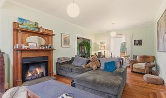 51 Warner St, Newport, RI 02840