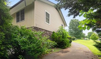 823 Birdie Dr, Abingdon, VA 24211
